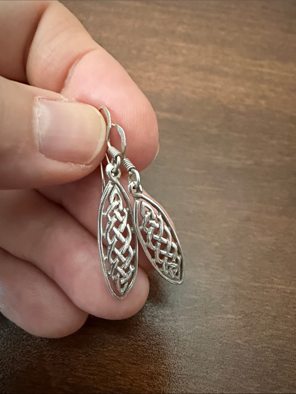 Vintage 925 sterling silver drop earrings, traditional Celtic knot - Picture 6 of 6